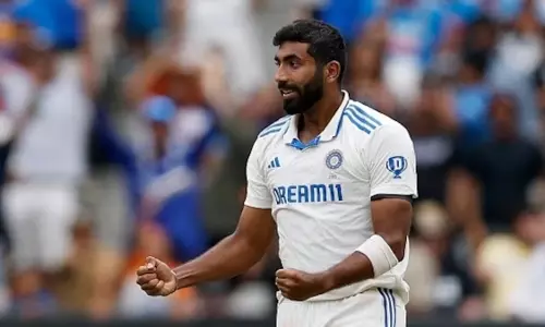 Jasprit Bumrah: बुमराह बने सर्वोच्च रैंकिंग वाले भारतीय गेंदबाज, अश्विन को पछाड़ा Jasprit Bumrah: बुमराह बने सर्वोच्च रैंकिंग वाले भारतीय गेंदबाज, अश्विन को पछाड़ा