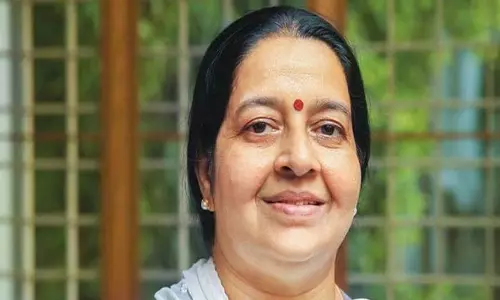 Kerala : उमा थॉमस ने अपने बेटों को नव वर्ष की शुभकामनाएं दीं Kerala : उमा थॉमस ने अपने बेटों को नव वर्ष की शुभकामनाएं दीं