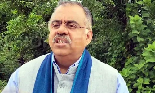 Chugh ने राष्ट्रीय शोक के बीच राहुल गांधी की विदेश यात्रा की आलोचना की