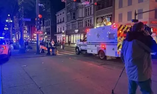 New Orleans में भीड़ में वाहन घुसने से 10 मरे, 30 घायल