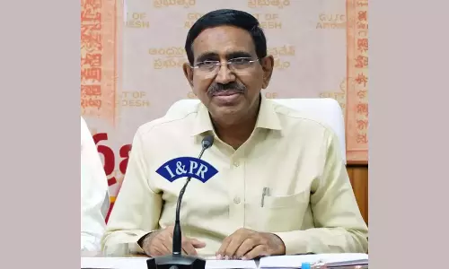नहर क्षेत्रों के पास रहने वाले परिवारों को बेदखल करने की कोई योजना नहीं- Dr. Ponguru Narayan नहर क्षेत्रों के पास रहने वाले परिवारों को बेदखल करने की कोई योजना नहीं- Dr. Ponguru Narayan