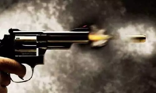 Ludhiana: चार लोगों ने बंदूक की नोक पर युवक से कार और दो मोबाइल लूटे Ludhiana: चार लोगों ने बंदूक की नोक पर युवक से कार और दो मोबाइल लूटे