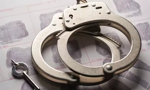 Mumbai: DRI ने सोना तस्करी गिरोह का भंडाफोड़ किया, महिला गिरफ्तार