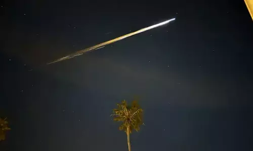 Los Angeles के ऊपर एक चीनी अंतरिक्ष यान जलकर खाक हो गया
