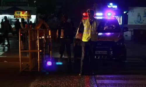 Delhi: नए साल पर शराब पीकर गाड़ी चलाने वाले 558 लोगों पर कार्रवाई Delhi: नए साल पर शराब पीकर गाड़ी चलाने वाले 558 लोगों पर कार्रवाई