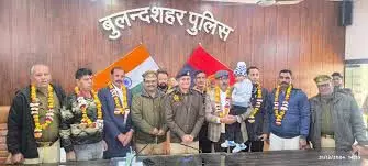 अवंतीपोरा में पुलिस ने सेवानिवृत्त अधिकारियों को गर्मजोशी से विदाई दी