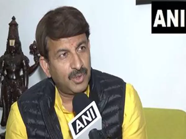 BJP MP Manoj Tiwari ने कहा-मुख्यमंत्री आतिशी सिर्फ केजरीवाल की कठपुतली हैं