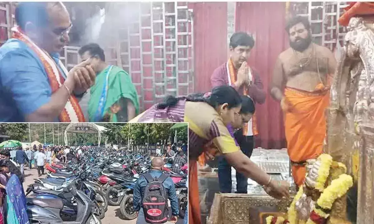 Andhra Pradesh: विजाग के मंदिरों में नए साल पर भारी भीड़ देखी गई