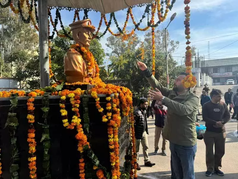 Himachal: शहीद कैप्टन मृदुल शर्मा को श्रद्धांजलि अर्पित की गई