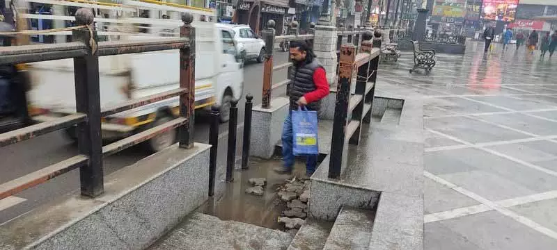 Himachal: भारत के बाजार में जलभराव Himachal: भारत के बाजार में जलभराव