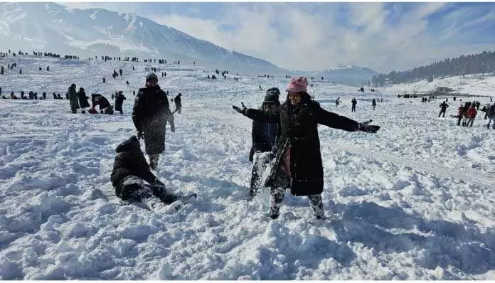 Kashmir में लगातार दो चक्रवाती तूफानों के कारण बर्फबारी की संभावना