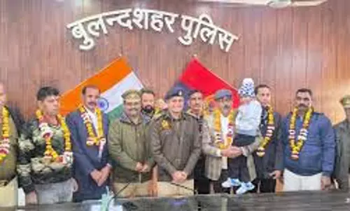 अवंतीपोरा में पुलिस ने सेवानिवृत्त अधिकारियों को गर्मजोशी से विदाई दी