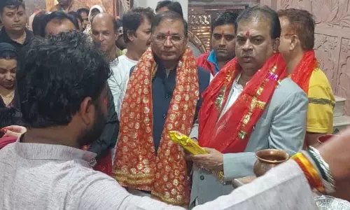 सिंधी काउंसिल ने 2025 के पहले दिन काली मंदिर में की पूजा अर्चना सिंधी काउंसिल ने 2025 के पहले दिन काली मंदिर में की पूजा अर्चना