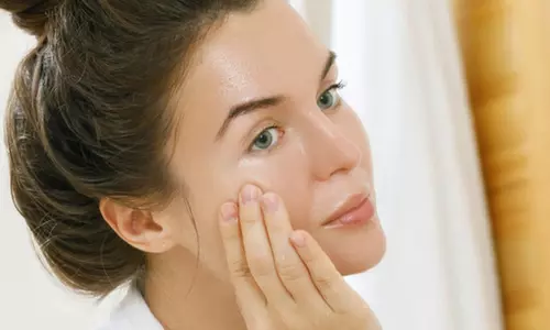 Makeup Tips: अपनी त्वचा के हिसाब से चुनें मेकअप बेस, इन टिप्स की लें मदद Makeup Tips: अपनी त्वचा के हिसाब से चुनें मेकअप बेस, इन टिप्स की लें मदद