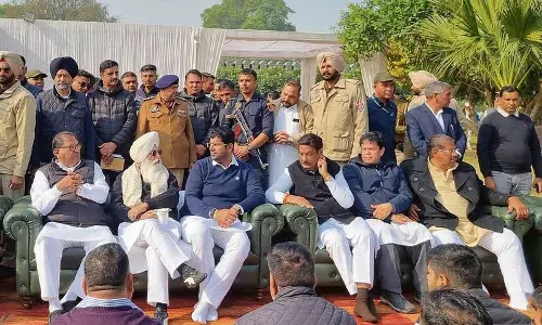 Haryana : चौटाला की विरासत अब अभय के पास, पारिवारिक एकता की उम्मीदें धूमिल Haryana : चौटाला की विरासत अब अभय के पास, पारिवारिक एकता की उम्मीदें धूमिल