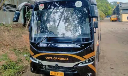 Kerala बस ने छह महीने के अंतराल के बाद बेंगलुरु सेवा फिर से शुरू Kerala बस ने छह महीने के अंतराल के बाद बेंगलुरु सेवा फिर से शुरू