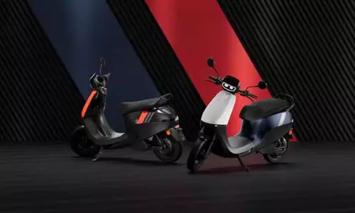 ओला इलेक्ट्रिक की बाजार हिस्सेदारी घटी, बजाज शीर्ष पर ओला इलेक्ट्रिक की बाजार हिस्सेदारी घटी, बजाज शीर्ष पर