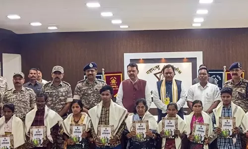 गढ़चिरौली में माओवादियों ने किया आत्मसमर्पण, देवेंद्र फडणवीस सरकार के प्रयासों को पीएम मोदी ने सराहा
