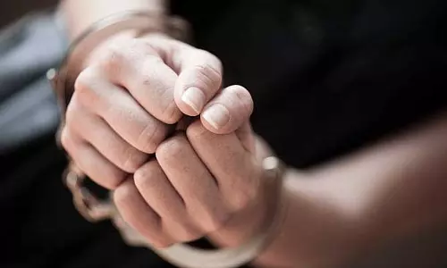 Andhra Pradesh: धोखाधड़ी के मामले में तीन गिरफ्तार Andhra Pradesh: धोखाधड़ी के मामले में तीन गिरफ्तार