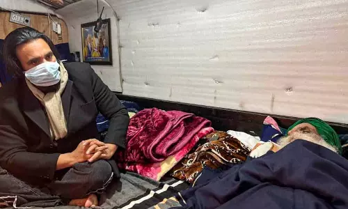 पंजाब सरकार की टीम ने Dallewal और खनौरी में प्रदर्शनकारी किसानों से मुलाकात की