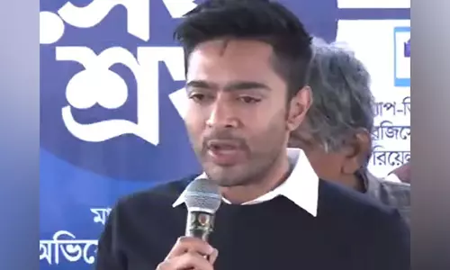 टीएमसी हर भारतीय की सुरक्षा के लिए केंद्र सरकार का समर्थन करती है: Abhishek Banerjee टीएमसी हर भारतीय की सुरक्षा के लिए केंद्र सरकार का समर्थन करती है: Abhishek Banerjee