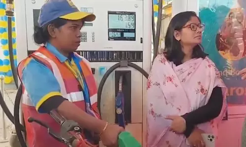 नई पहल, शक्ति दीदी के हाथ में पेट्रोल भरने की जिम्मेदारी, VIDEO