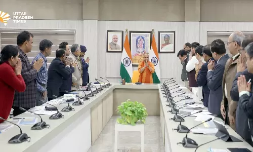 Lucknow: मुख्यमंत्री योगी आदित्यनाथ ने उप्र राज्य सड़क सुरक्षा परिषद की बैठक ली Lucknow: मुख्यमंत्री योगी आदित्यनाथ ने उप्र राज्य सड़क सुरक्षा परिषद की बैठक ली