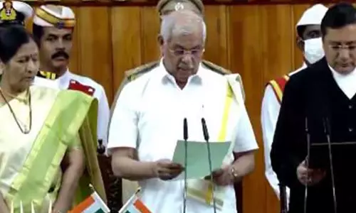 Kerala :  राजेंद्र विश्वनाथ आर्लेकर ने केरल के राज्यपाल के रूप में शपथ ली