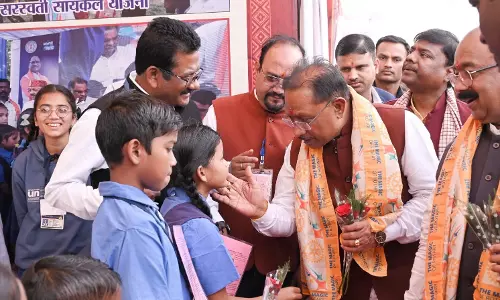 डॉक्टर, इंजीनियर और अधिकारी बनने का है सपना, बस्तर के बच्चों से CM साय ने किया संवाद