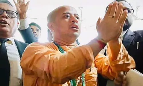 Bangladeshi Court ने हिंदू भिक्षु की जमानत याचिका खारिज की Bangladeshi Court ने हिंदू भिक्षु की जमानत याचिका खारिज की