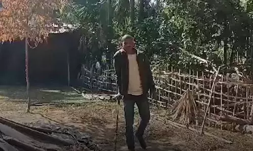 Assam: मार्गेरिटा में दिव्यांग व्यक्ति समेत एक अन्य पर किया गया हमला Assam: मार्गेरिटा में दिव्यांग व्यक्ति समेत एक अन्य पर किया गया हमला