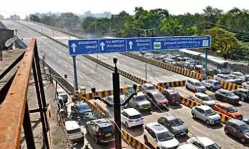 Aramgarh फ्लाईओवर बंद, स्थानीय लोग इसके उद्घाटन का इंतजार कर रहे