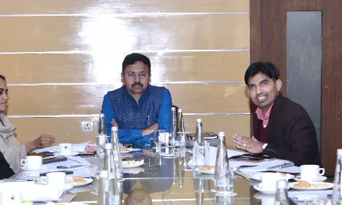 Jaipur: बजट घोषणाओं की प्रगति की समीक्षा के लिए नगरीय विकास विभाग की बैठक