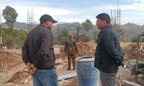 DC राजौरी ने सीमावर्ती क्षेत्रों में विकास कार्यों का निरीक्षण किया