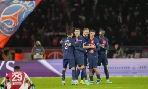PSG कोच एनरिक के सामने चैंपियंस लीग में बने रहने की लड़ाई का अहम महीना