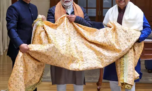 PM मोदी ने ख्वाजा मोइनुद्दीन चिश्ती के उर्स पर भिजवाई चादर PM मोदी ने ख्वाजा मोइनुद्दीन चिश्ती के उर्स पर भिजवाई चादर
