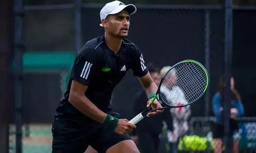 रिथिविक बोल्लीपल्ली अपने साथी रॉबिन हासे के साथ Brisbane International से बाहर रिथिविक बोल्लीपल्ली अपने साथी रॉबिन हासे के साथ Brisbane International से बाहर