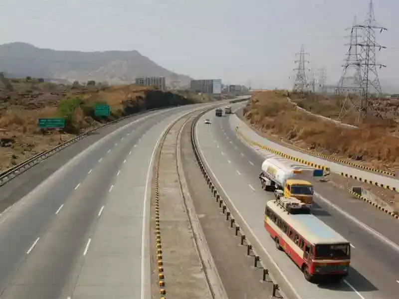 राज्य में 15 राजमार्ग परियोजनाओं के लिए NHAI के पास अभी भी जमीन की कमी