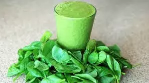 Green Vegetable Juice: चेहरे को अंदर से निखारता है ये हरी सब्जी का जूस