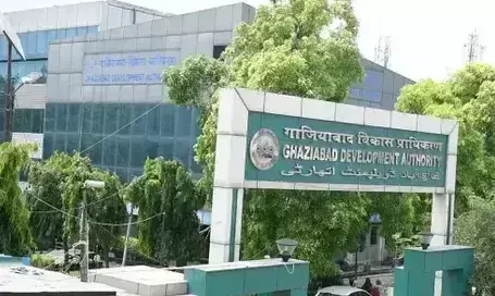 NCR Ghaziabad: गाजियाबाद विकास प्राधिकरण ने  विजयनगर के अवैध दुकान और मकान को सील किया