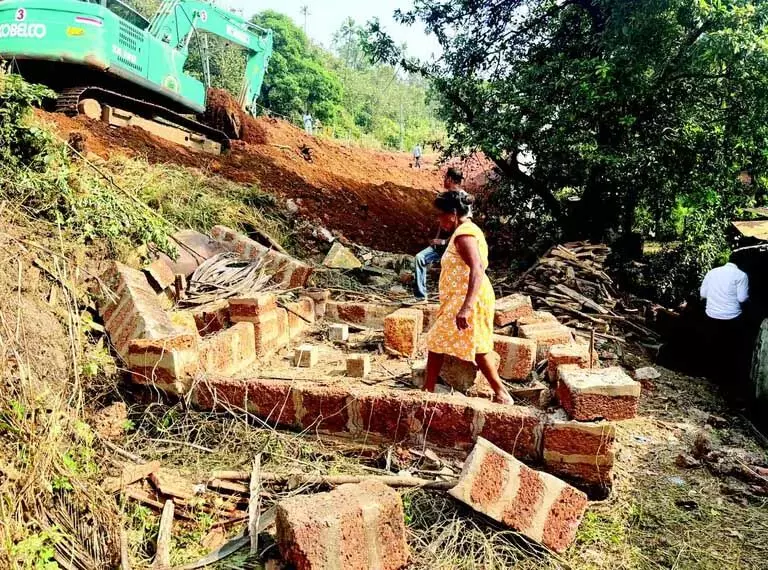 Velsao में तोड़फोड़ से निराशा और जनाक्रोश फैल गया