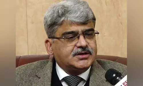 दिल्ली-अमृतसर-कटरा एक्सप्रेसवे और कई अन्य परियोजनाओं की प्रगति की समीक्षा की दिल्ली-अमृतसर-कटरा एक्सप्रेसवे और कई अन्य परियोजनाओं की प्रगति की समीक्षा की