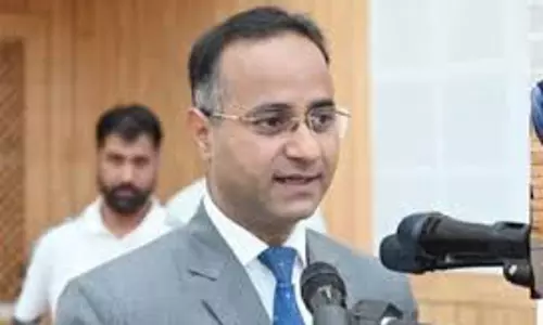 DC Shopian,अभिलेखागार, पुरातत्व एवं संग्रहालय निदेशक ने जिले के विरासत स्थलों का दौरा किया DC Shopian,अभिलेखागार, पुरातत्व एवं संग्रहालय निदेशक ने जिले के विरासत स्थलों का दौरा किया