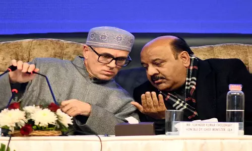 J&K: उमर ने स्वतंत्र एवं स्वतंत्र मीडिया की शपथ ली J&K: उमर ने स्वतंत्र एवं स्वतंत्र मीडिया की शपथ ली