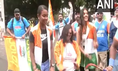 BGT 2024-25: उत्साही क्रिकेट प्रशंसक सिडनी टेस्ट में पांच दिन के अच्छे क्रिकेट का इंतजार कर रहे