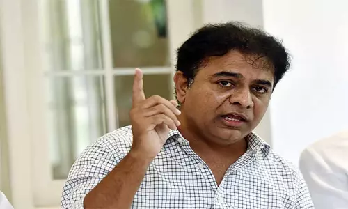 Telangana: केटी रामा राव ने बीआरएस कार्यकर्ताओं को लड़ाई तेज करने का निर्देश दिया Telangana: केटी रामा राव ने बीआरएस कार्यकर्ताओं को लड़ाई तेज करने का निर्देश दिया