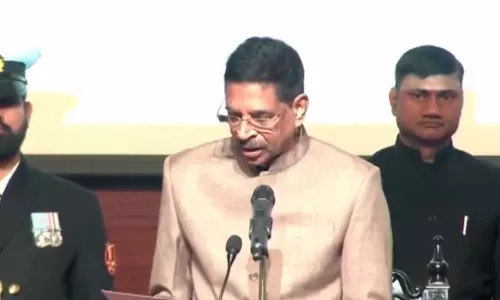 हरि बाबू कंभमपति ने ओडिशा के राज्यपाल के रूप में शपथ ली हरि बाबू कंभमपति ने ओडिशा के राज्यपाल के रूप में शपथ ली
