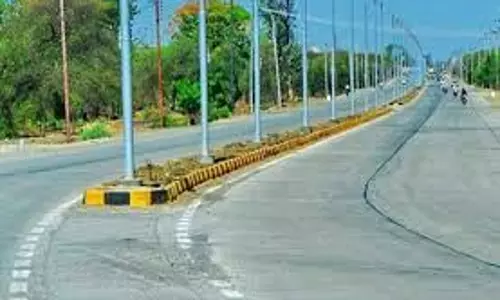 Noida: कैग को यमुना सिटी की 10 सड़कें सुधारने के काम में गड़बड़ी मिली Noida: कैग को यमुना सिटी की 10 सड़कें सुधारने के काम में गड़बड़ी मिली