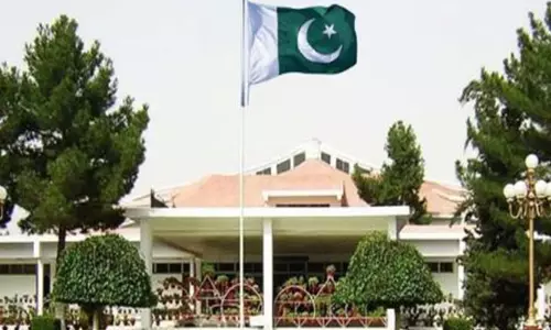 Pak: बलूचिस्तान विधानसभा ने ट्रेन सेवाओं, 4जी सेवाओं, निर्वाचन क्षेत्र विभाजन को बहाल करने पर प्रस्ताव पारित किया
