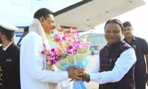 मनोनीत राज्यपाल हरि बाबू कंभमपति ओडिशा पहुंचे मनोनीत राज्यपाल हरि बाबू कंभमपति ओडिशा पहुंचे